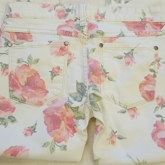 Free People White Jeans with Roses Size 25 New - Picture 8 of 9